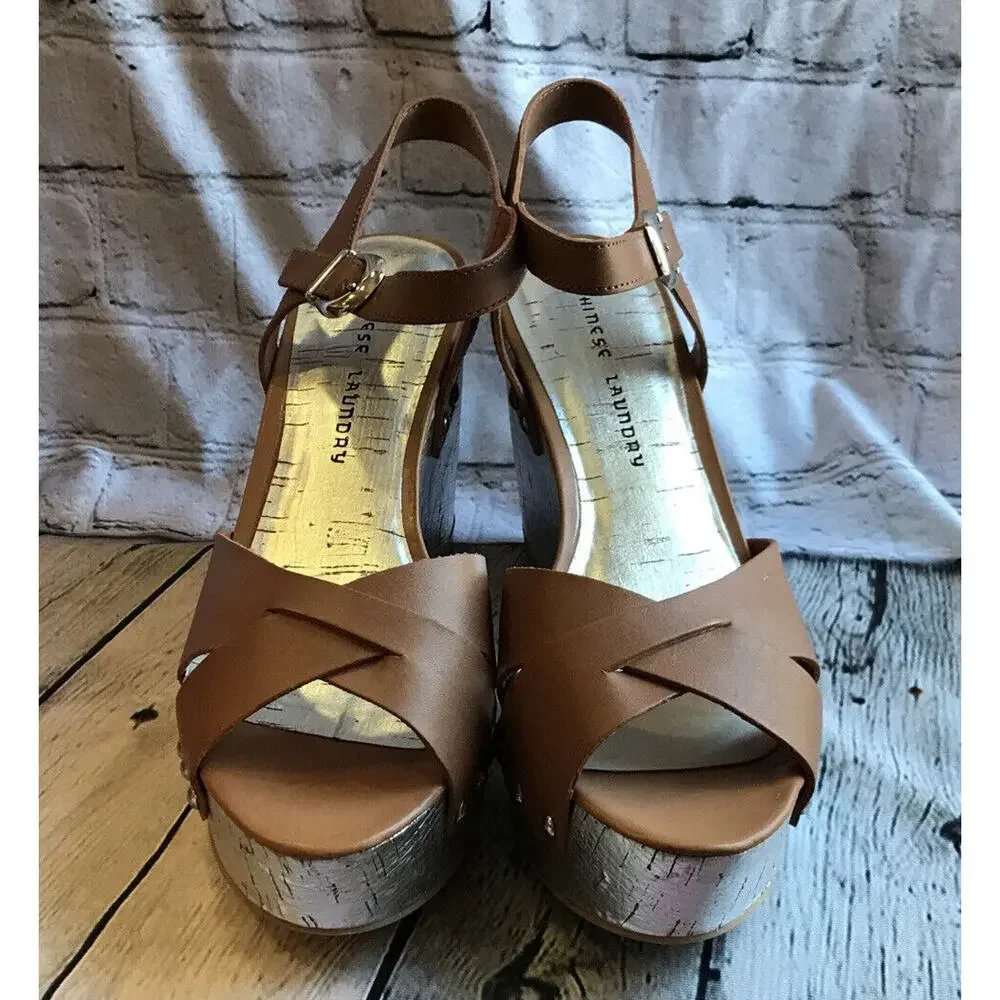 Chinese Laundry Give It A Go Platform Sandal Leather Nut Women’s 9.5 M